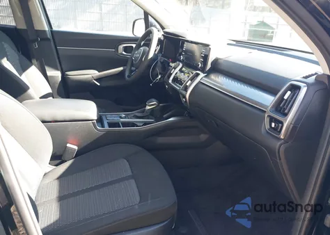 2023 Kia Sorento Lx z USA, uszkodzony, nr VIN 5XYRG4LCXPG249670